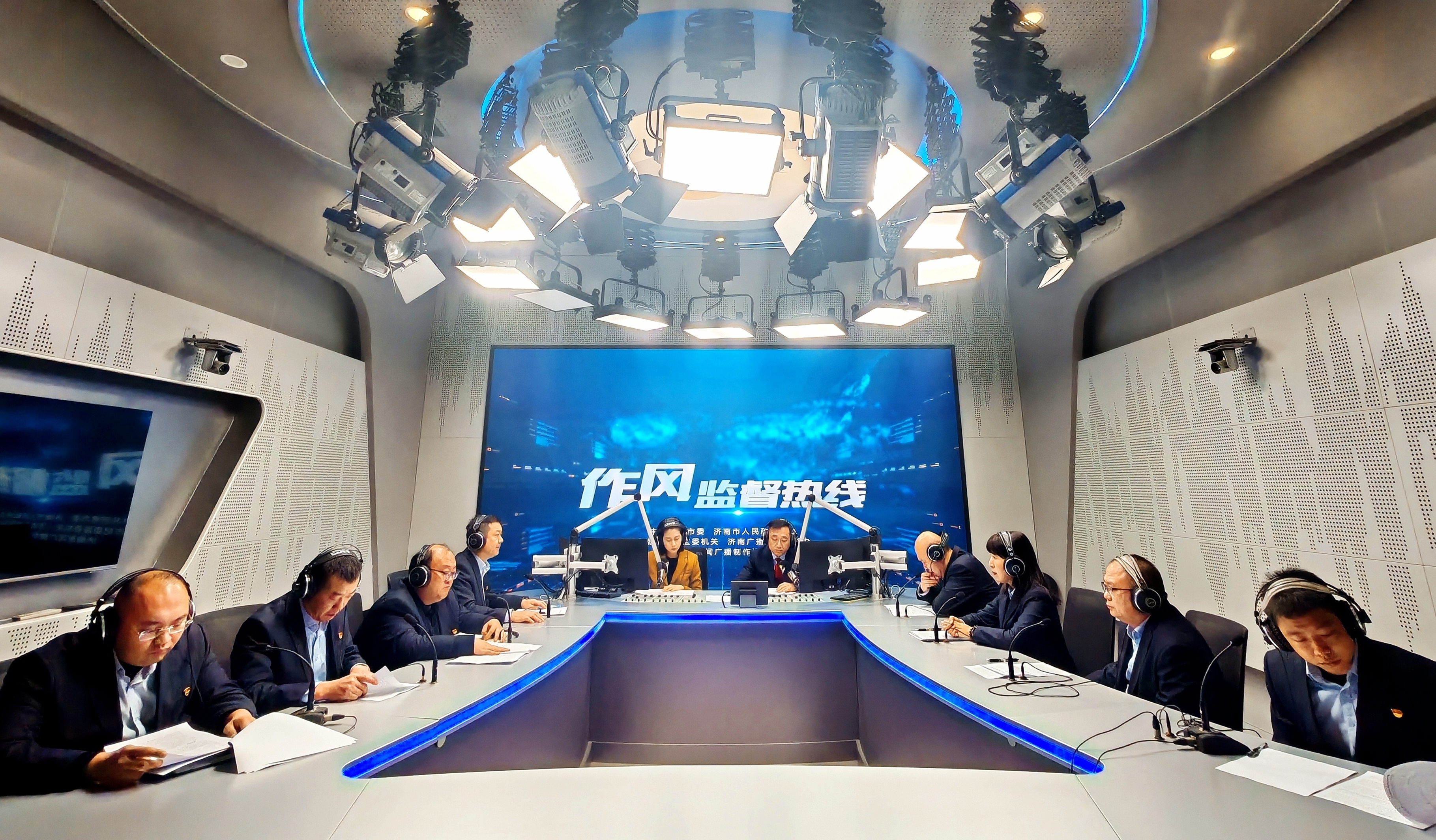 郭際忠?guī)ш?duì)做客《作風(fēng)監(jiān)督熱線》：直面民生關(guān)切 共話供水服務(wù)提升